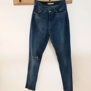 Levi's 721 High Rise Skinny Jeans Ripped Knee